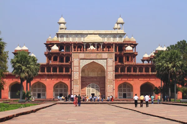 O túmulo de Akbar, o Grande — Fotografia de Stock