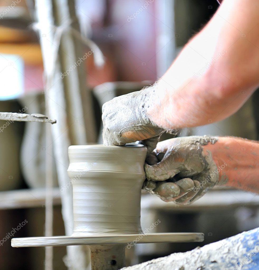 Making of a ceramic vase