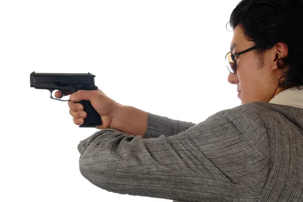 Hombre sosteniendo perfil de pistola — Foto de Stock