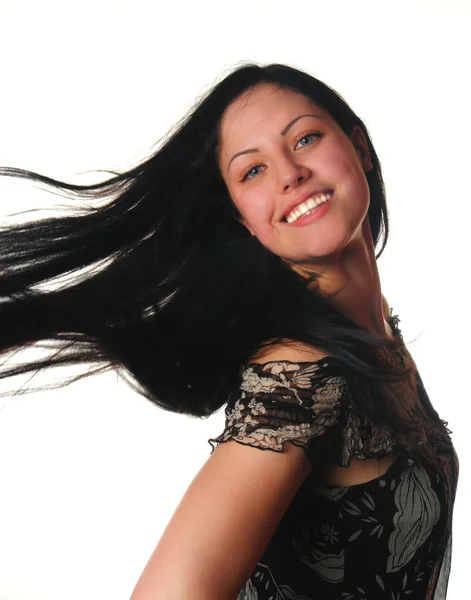 Mulher com cabelo preto retrato em estúdio — Fotografia de Stock