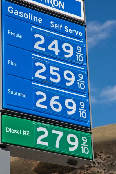 Цены на газ в Калифорнии — стоковое фото