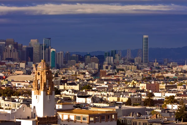 Paisaje urbano de San Francisco — Foto de Stock