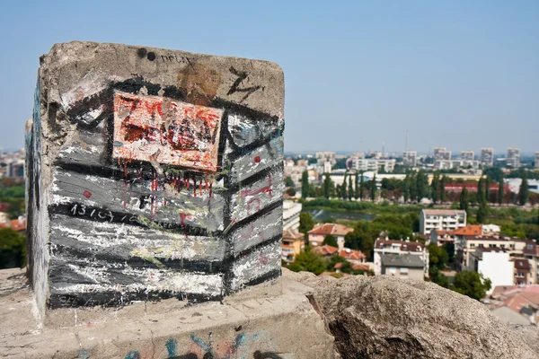 Grafiti üzerine bir stone — Stok fotoğraf