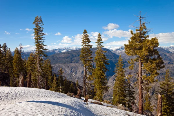 Montañas en Yosemite — Foto de Stock