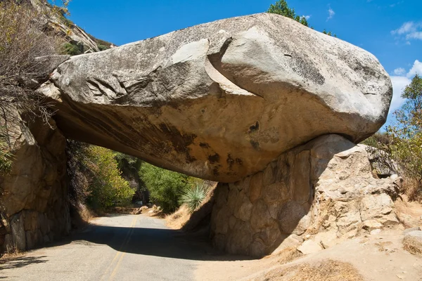 Rock tunelu — Zdjęcie stockowe