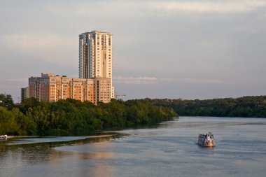 gün batımında Colorado Nehri