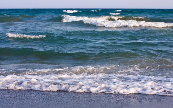 Waves on sea — Stock Photo, Image