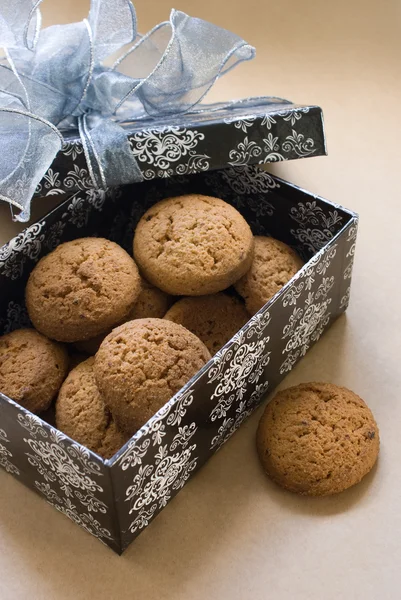 A cookie-k egy dobozban Stock Kép