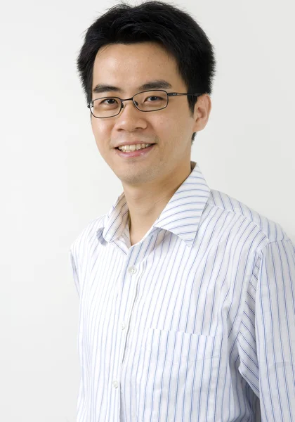 Asiático homem de negócios sorrindo — Fotografia de Stock