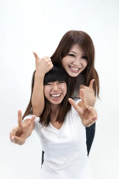 Asyalı kızlar eğleniyor — Stok fotoğraf