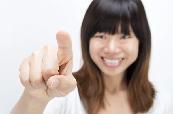 Asyalı kadınlar dokunmatik ekran — Stok fotoğraf