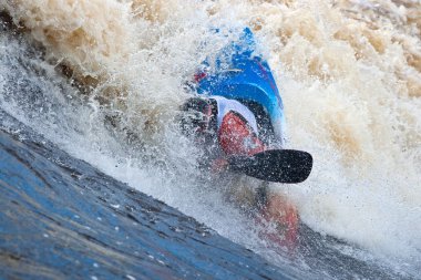 Freestyle whitewater üzerinde