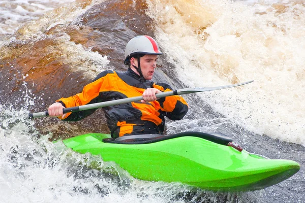 Freestyle on whitewater — Stock Photo, Image