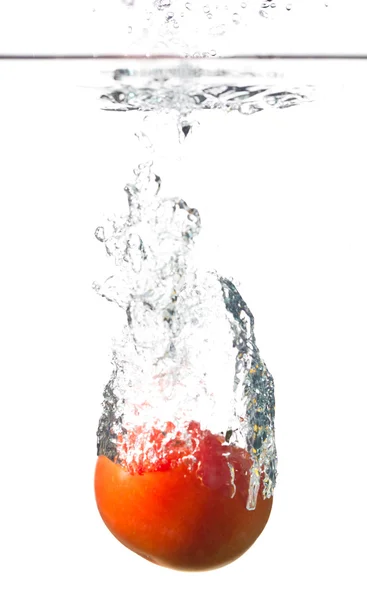 Tomat i vann – stockfoto