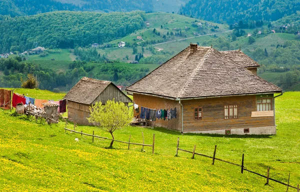 Vintage house on mountain — Stock Photo, Image
