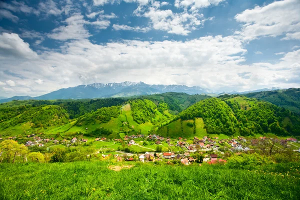 Alpesi falu — Stock Fotó