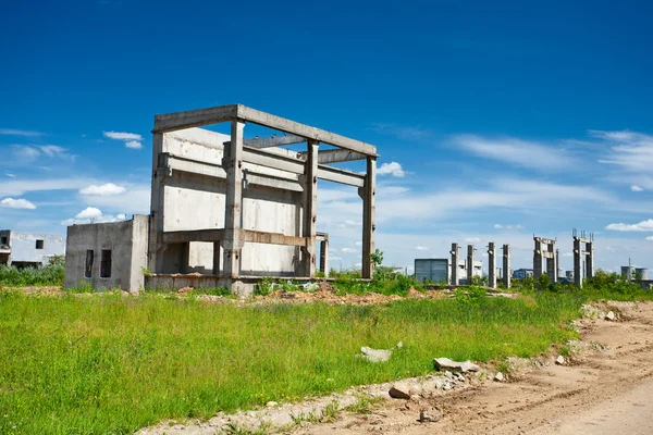 Verlaten industriële gebouwen — Stockfoto