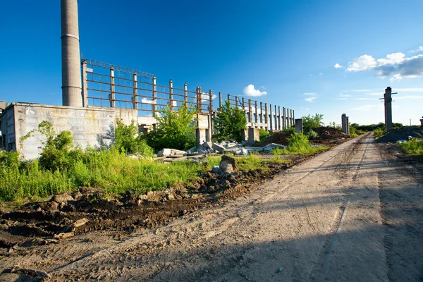 Opuszczone budynki przemysłowe — Zdjęcie stockowe