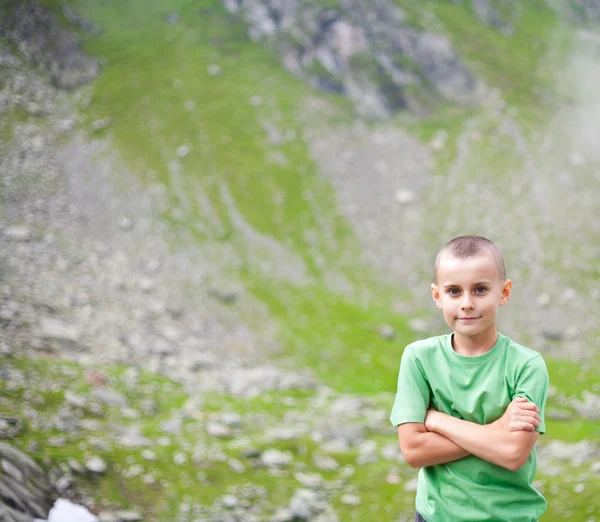 Cute kid outdoor in mountains — Stock Photo, Image