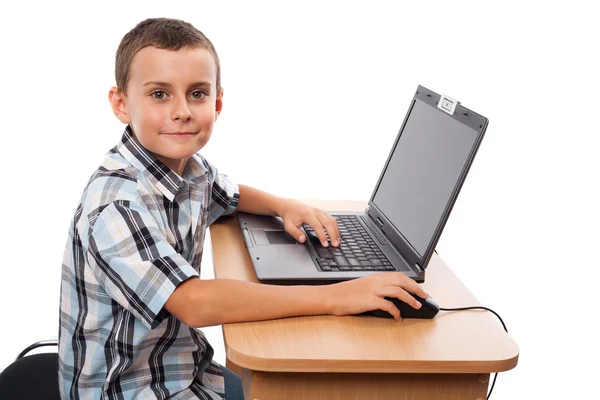 노트북에서 현대 아이 — 스톡 사진
