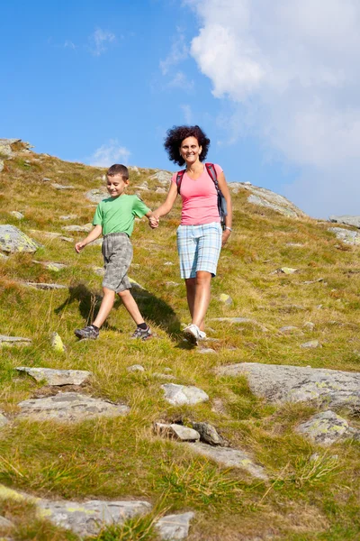 Mother and son in the mountains — Stock Photo, Image
