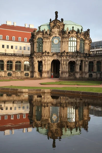 Dresden... Fotos De Bancos De Imagens