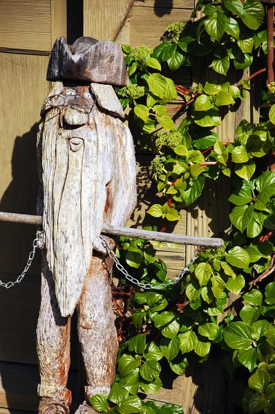 Uomo in legno intaglio — Foto Stock