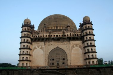 Heybetli Gol Gumbaz