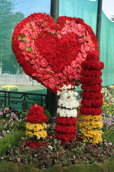 Corazón floral —  Fotos de Stock