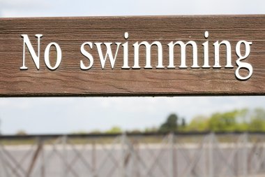 yüzmek yasaktır