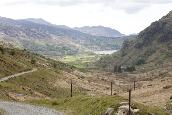 Giù per la valle — Foto Stock