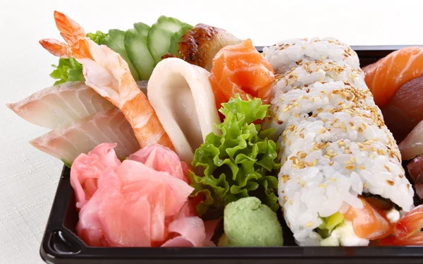 寿司方纸盒 — 图库照片