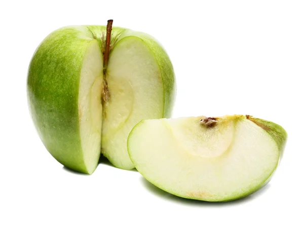 Apfel in Stücke schneiden — Stockfoto