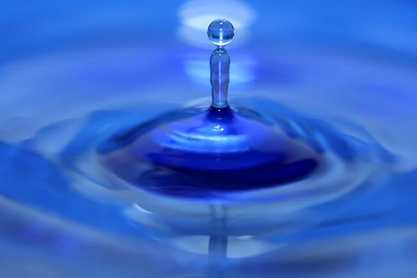 Water droplet splash — Stock Photo, Image
