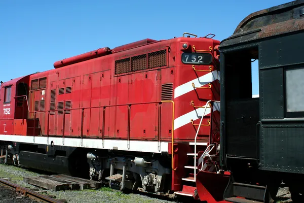 Vieja locomotora de tren — Foto de Stock