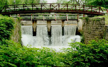 Kanal dolusavak Köprüsü