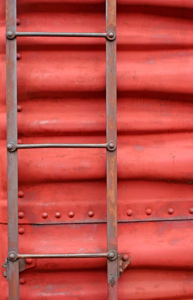 Лестница на обочине вагона поезда — стоковое фото