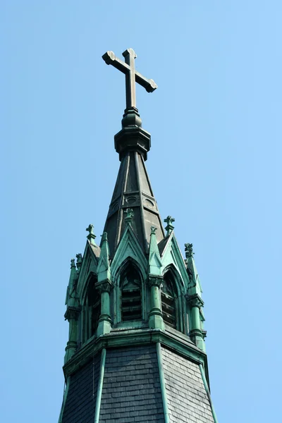 Старый церковный шпиль — стоковое фото