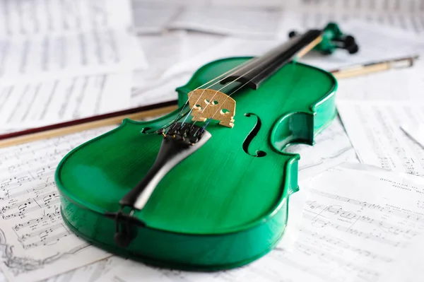 Zelený housle — Stock fotografie