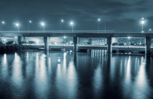 Stadsbilden i bro — Stockfoto
