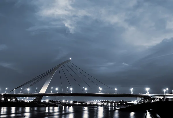 Stadsgezicht van brug — Stockfoto