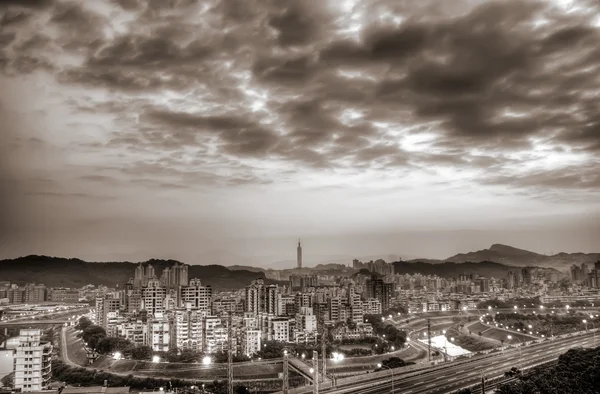 Skyline van de stad — Stockfoto