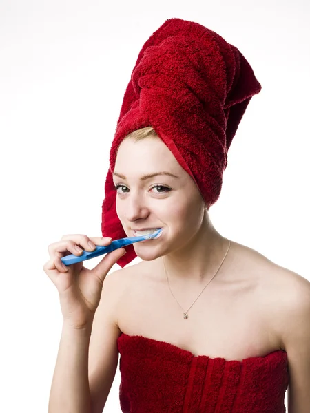 Chica cepillándose los dientes —  Fotos de Stock