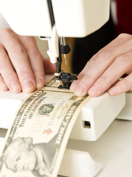 Швейные деньги — стоковое фото