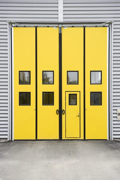 Porta da garagem — Fotografia de Stock