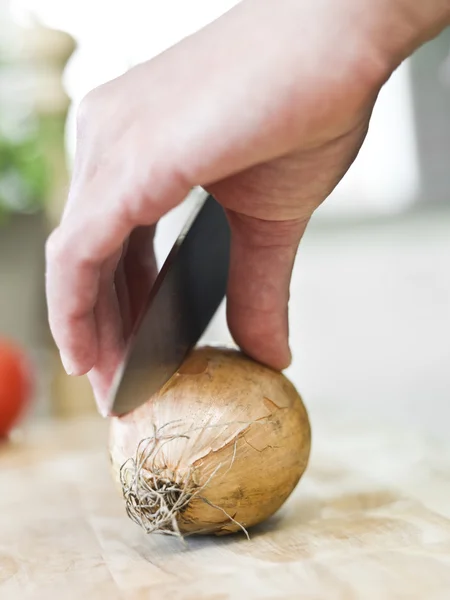Krojenia cebuli — Zdjęcie stockowe