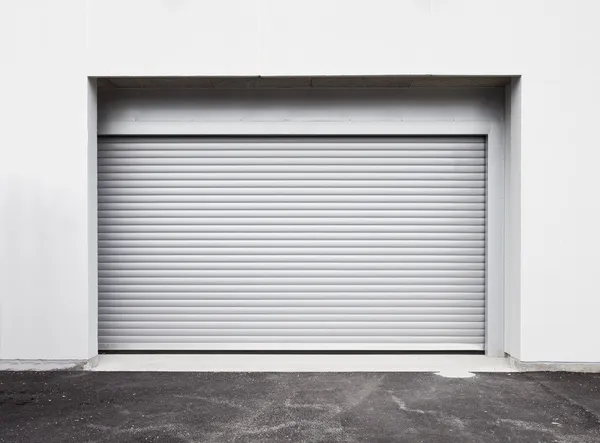 Двері гаража — стокове фото