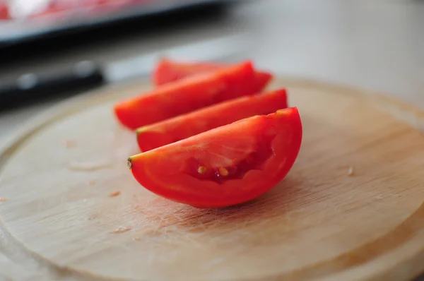Hackade tomater — Stockfoto