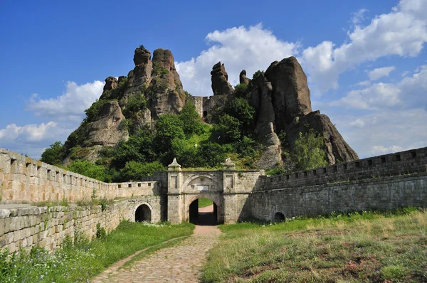 Belogradchik rocks Fortress, Bulgaria, Europe — Stock Photo © vili4545 ...