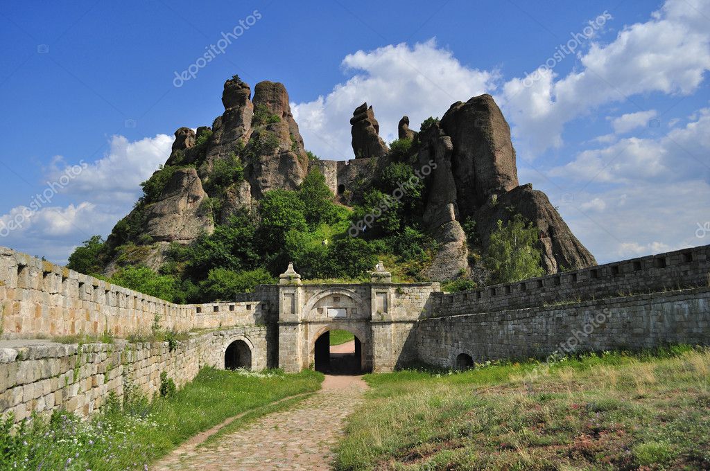 The rocks of Belogradchik Stock Photo by ©kpatyhka 3563511